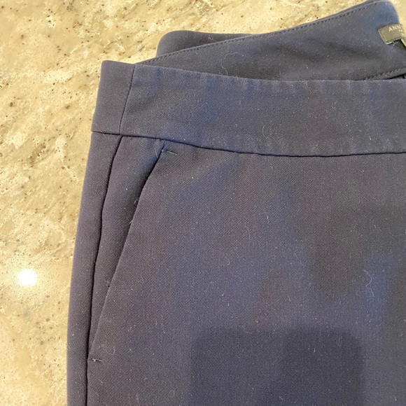 EUC Ann Taylor Factory navy blue trousers, size 8P - Picture 3 of 4